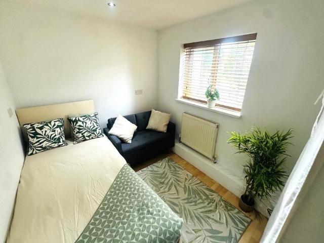 Room for rent in Greater London