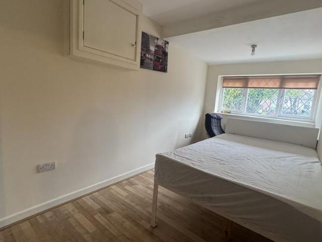 Room for rent in Moor End Green, Gravelly Hill