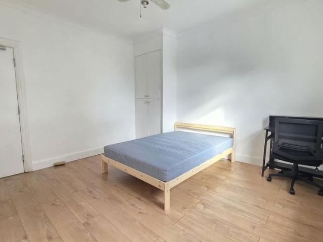 Room for rent in Alperton, Greater London
