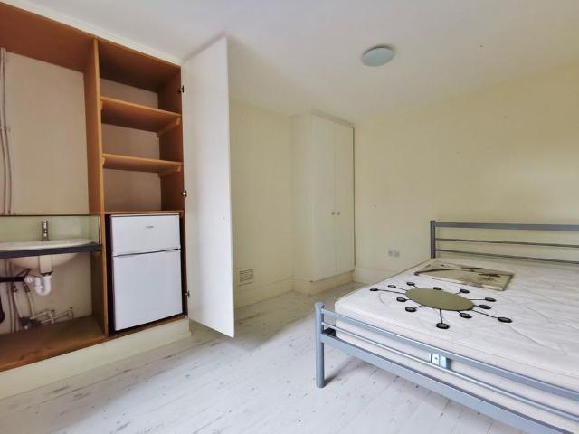 Room for rent in Stroud Green, Greater London