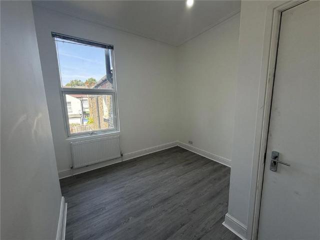 Room for rent in London Borough of Croydon, Greater London