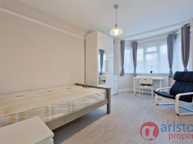 Room for rent in Watford Heath, Watford