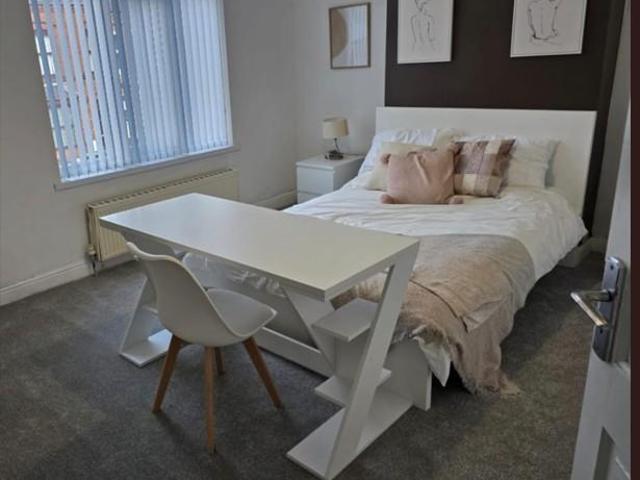 Room for rent in Bearwood, West Midlands