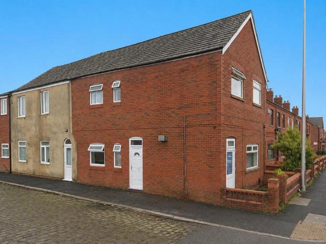 Room for rent in Scholes, Wigan
