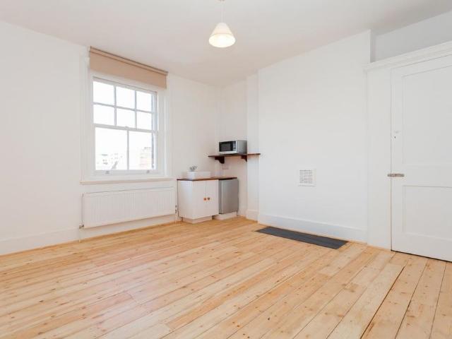 Room for rent in Forest Gate, Greater London