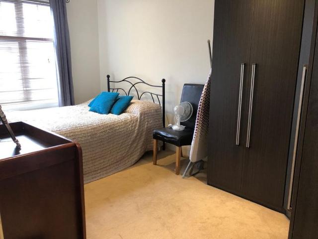 Room for rent in Bowes, Bowes Park