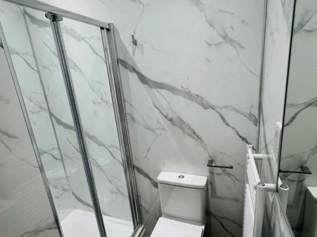 Room for rent in Baswich, Staffordshire