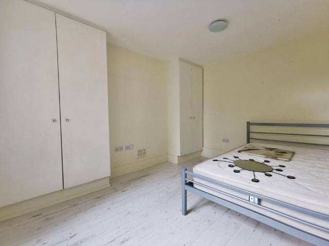 Room for rent in Stroud Green, Greater London