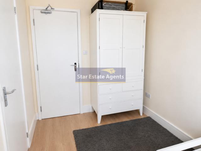 Room for rent in London Borough of Ealing, Greenford