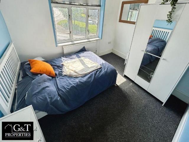 Room for rent in Nether End, Quarry Bank