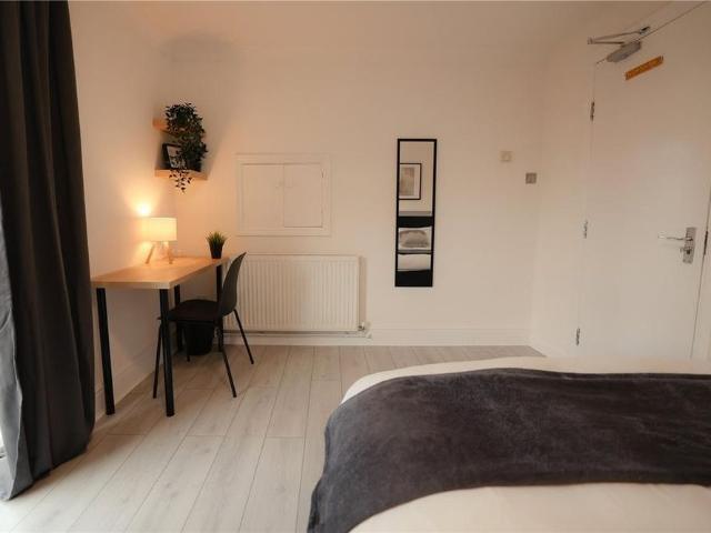 Room for rent in Slough