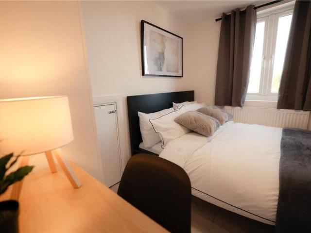 Room for rent in Slough