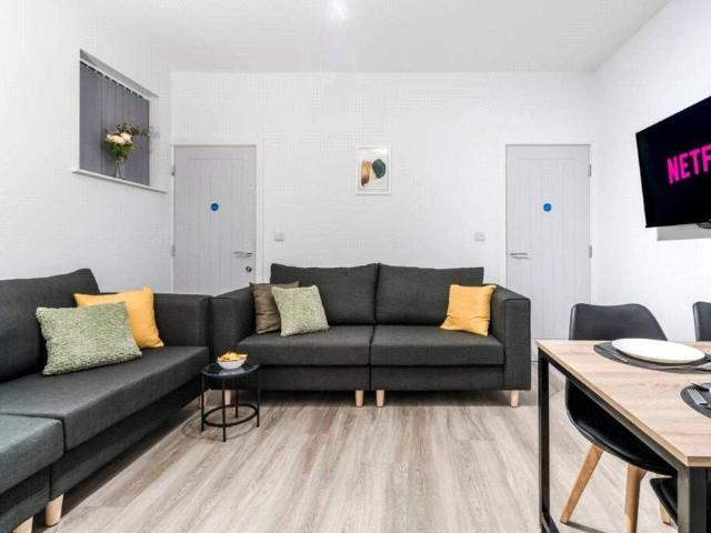 Room for rent in Royston, South Yorkshire