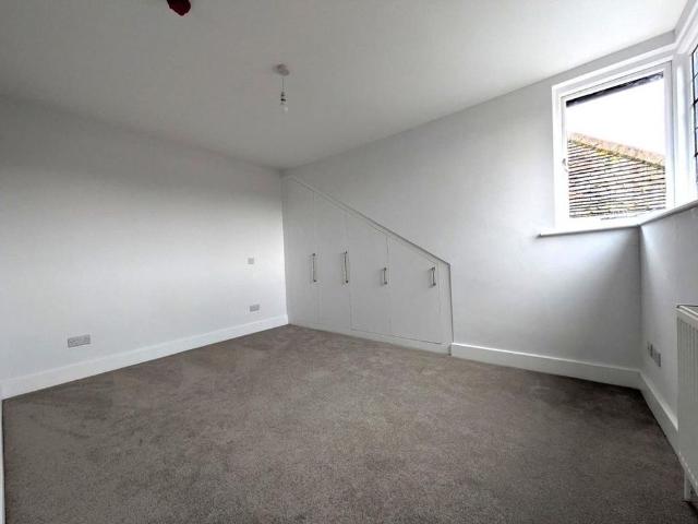 Room for rent in South Park, Red Hill