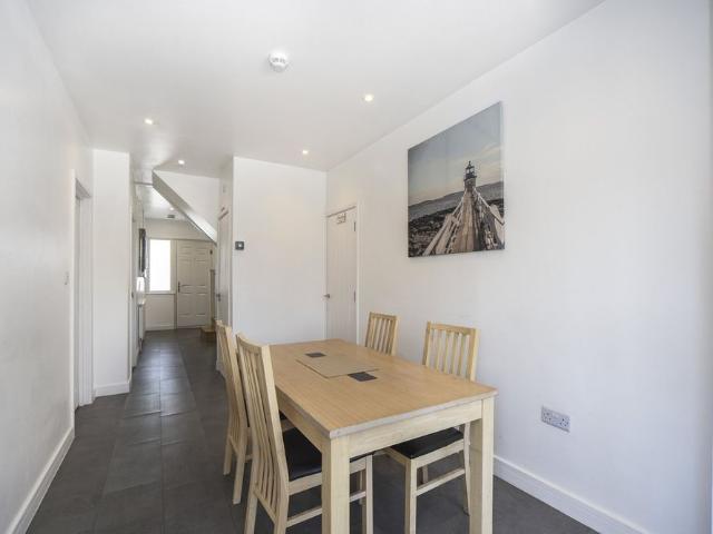 Room for rent in West Heath, Greater London