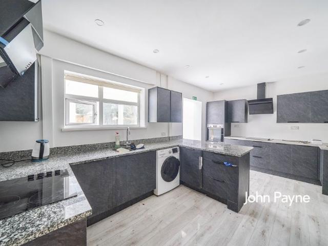 Room for rent in Coldharbour, Greater London