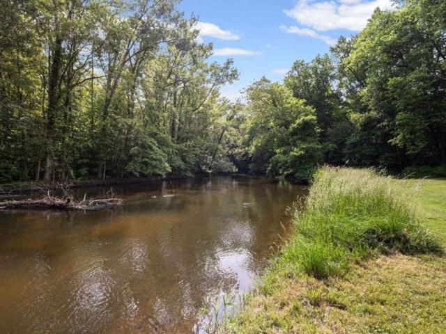 House for sale in Shipshewana, LaGrange County