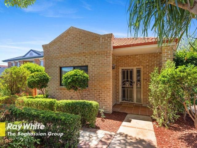 Villa for sale in Sydney, New South Wales