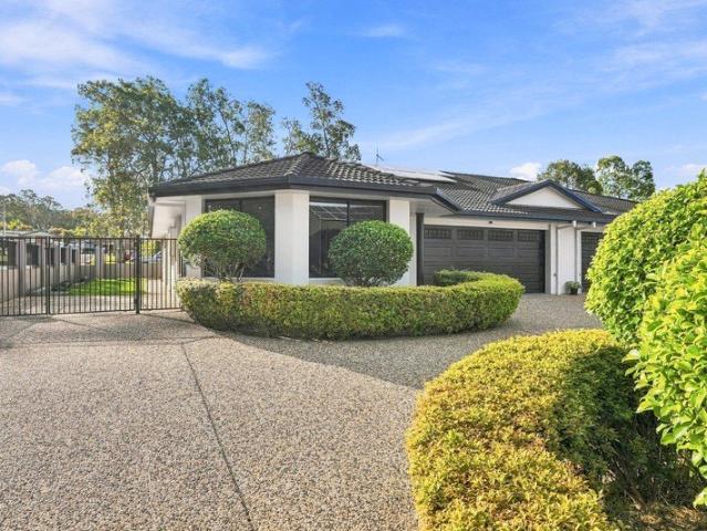 Villa for sale in Innes Lake, Port Macquarie
