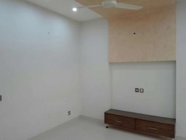 House for sale in WAPDA Town, کھمبے