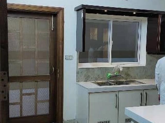 House for sale in Faisalabad, Islamabad Capital Territory