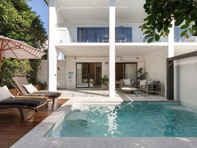 Duplex for sale in Sunrise Beach, Queensland