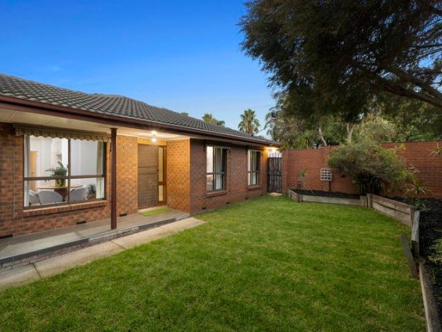 Townhouse for sale in Camerons Creek, Victoria