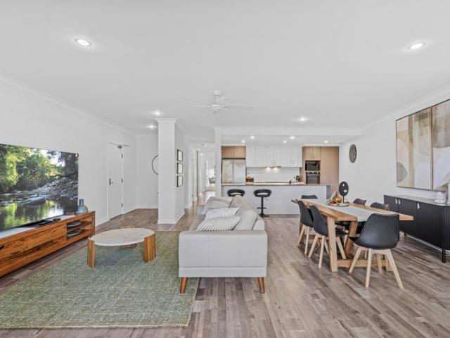 Apartment for sale in Varsity Lakes, Gold Coast City