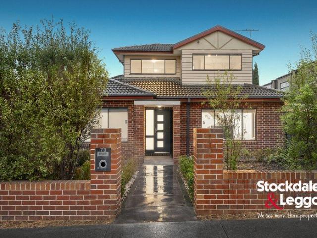Townhouse for sale in Camerons Creek, Victoria