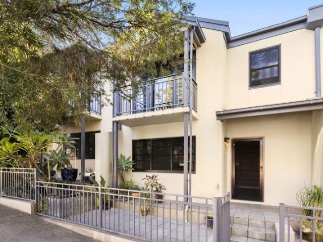 Townhouse for sale in Sydney, New South Wales