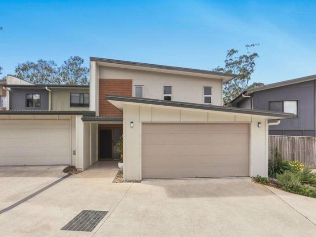 Townhouse for rent in Toombul, Queensland