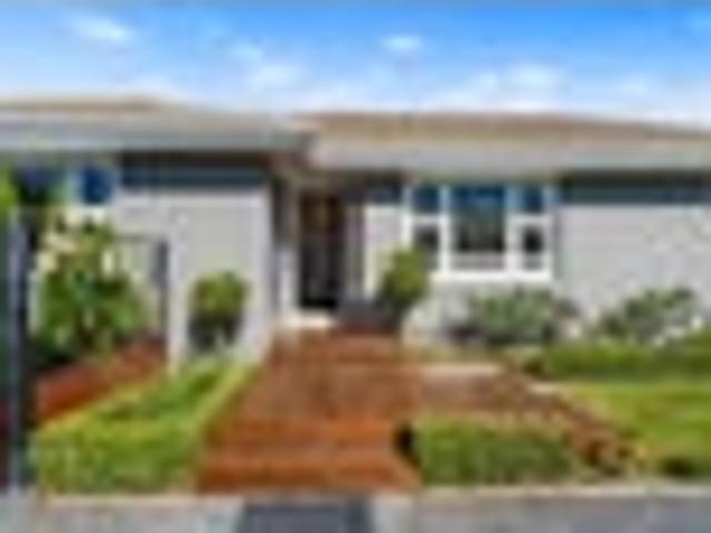 House for sale in Chaslands, Canterbury