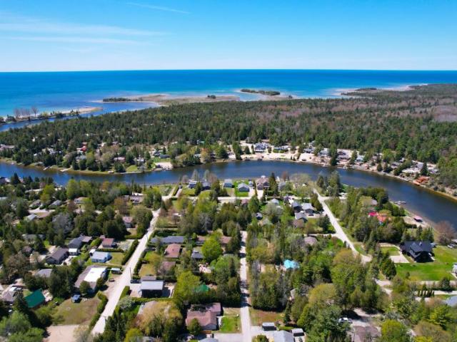 House for sale in Ontario