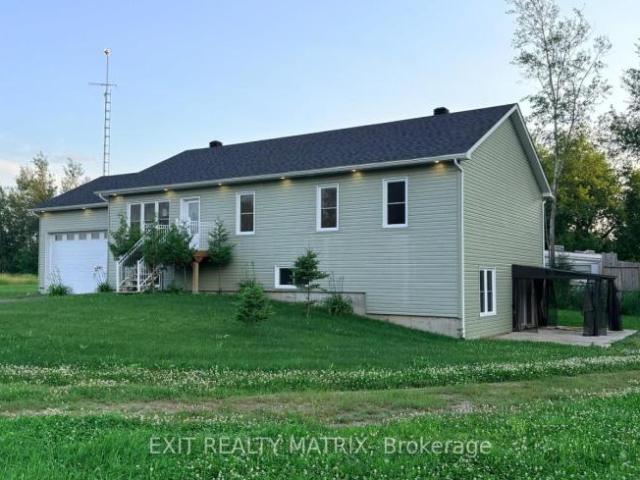 House for sale in South Glengarry, Ontario