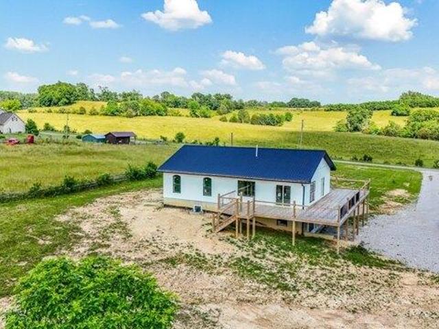 House for sale in Stanford, Kentucky