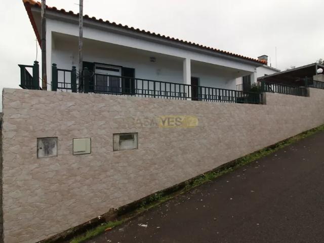 Casa alugar em Arrendada, Santana