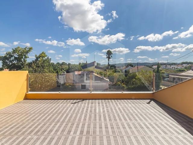 Casa alugar em Azeitão (São Lourenço e São Simão), Setúbal