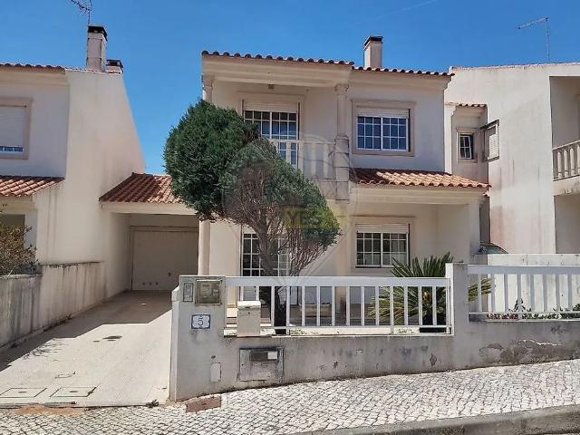 Casa alugar em Casal das Hortas, Alcobaça