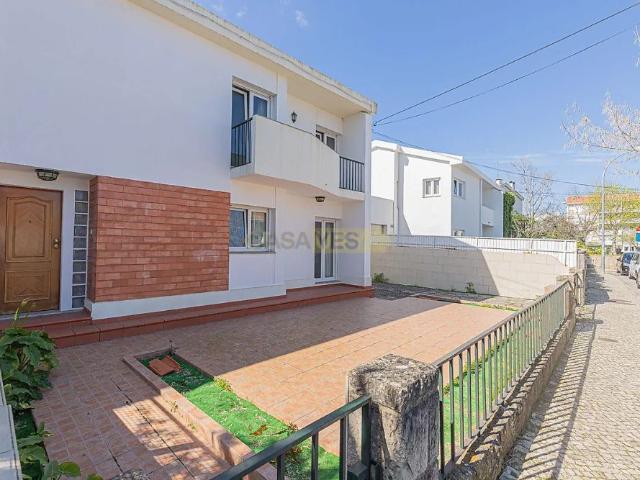 Casa alugar em Núcleo Urbano Histórico de Oeiras, Oeiras