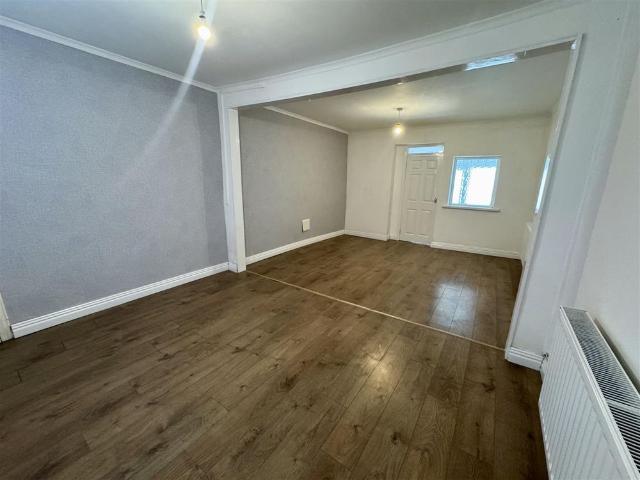 House for rent in Pentre, Ton Pentre