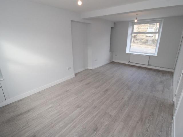 House for rent in Glynfach, Cymmer