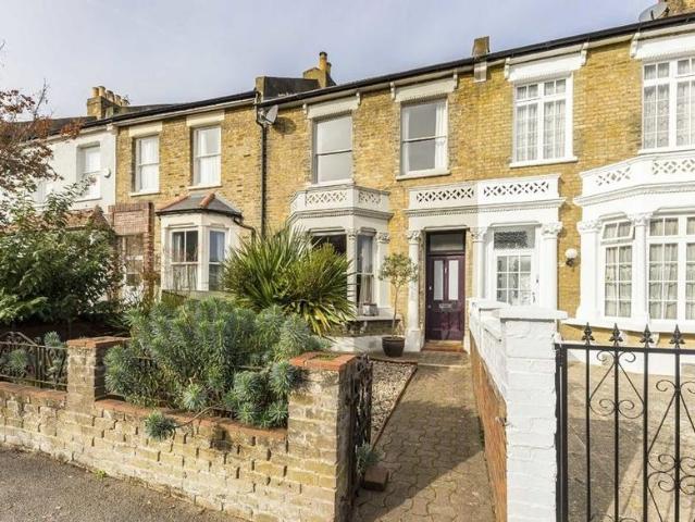 House for sale in Lewisham, East Dulwich