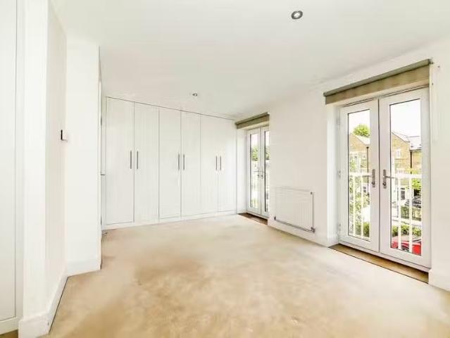 Apartment for rent in Putney Heath, Roehampton