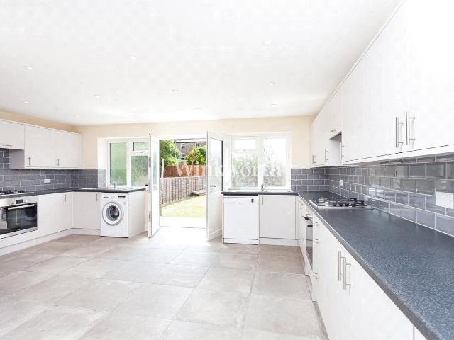 House for rent in London Borough of Barnet, Greater London