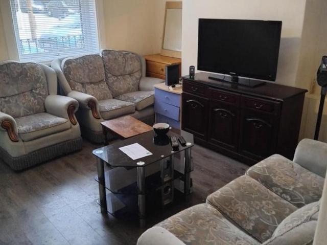 House for rent in Hyde Park, West Yorkshire