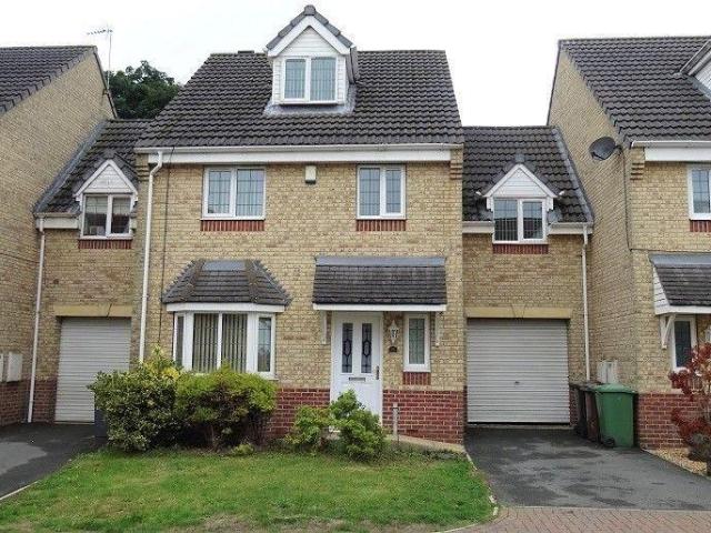 House for rent in Drighlington, Adwalton