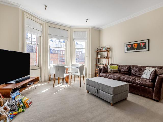 House for rent in Kensington, Greater London