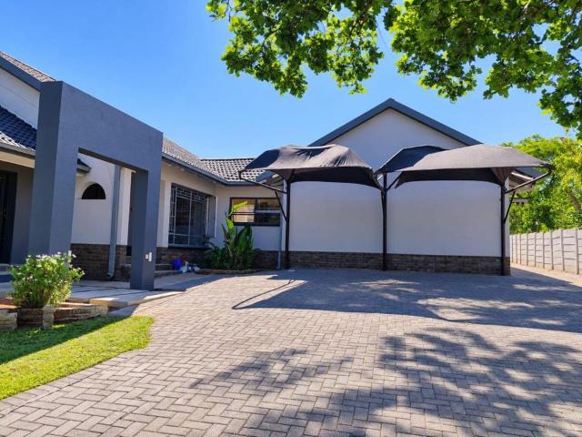 House for rent in Adamayview, Matlosana Local Municipality