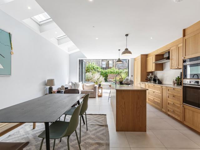 House for rent in Stockwell Park, Greater London