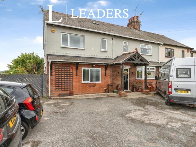 House for rent in Pen-y-ffordd, Wales